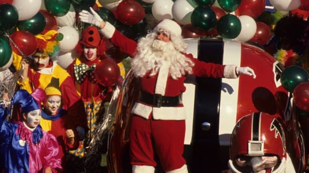 falcons santa